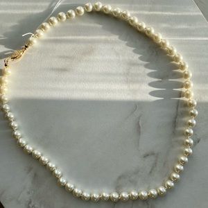 Park Lane Pearl Necklace